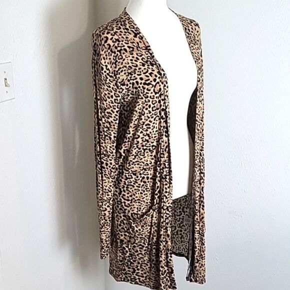Zenana Animal Print Long Cardigan with Front Pockets, Size Medium - Picture 1 of 9